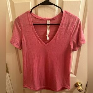 lululemon v-neck t-shirt